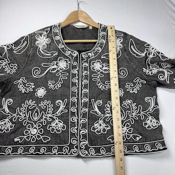 Soft Surroundings Wildwood Bolero Cropped Jacket Sz L Floral Embroidery Gray Wht - Picture 8 of 10
